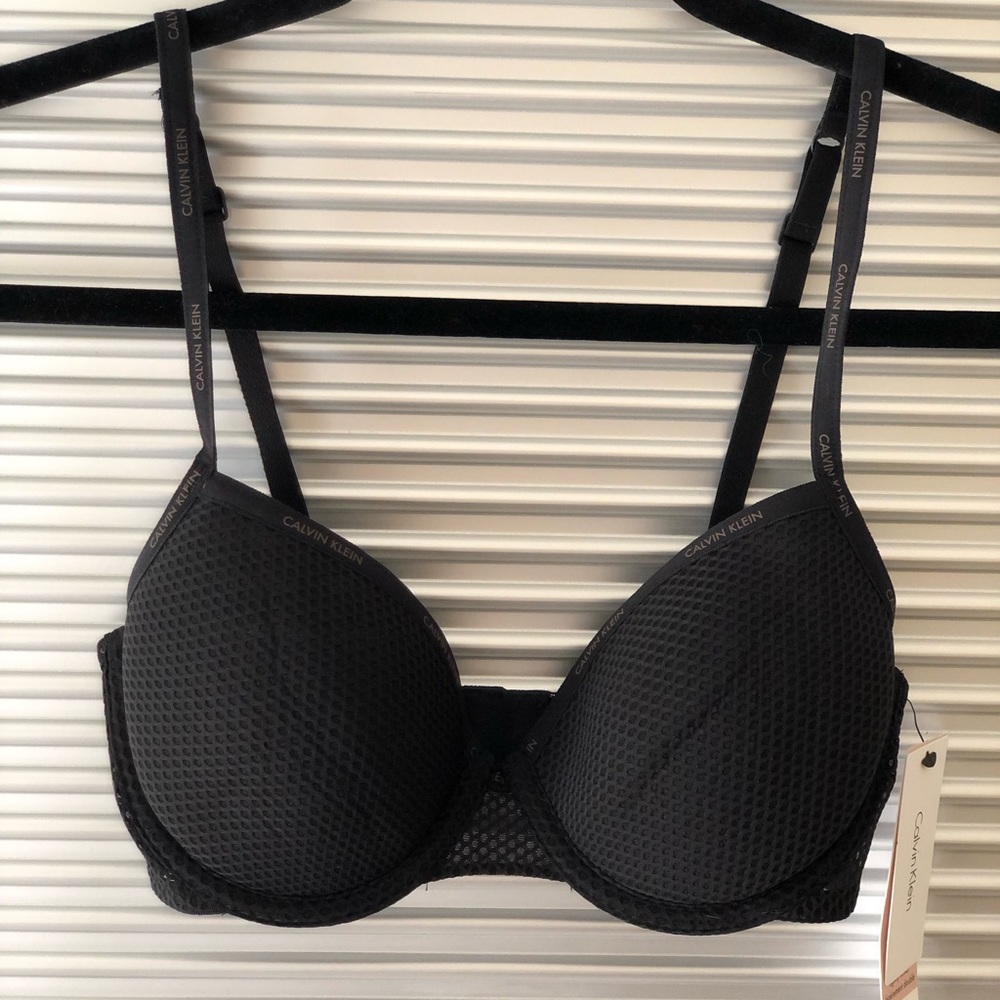 Calvin Klein Bra 30D Black Demi Lightly Lined